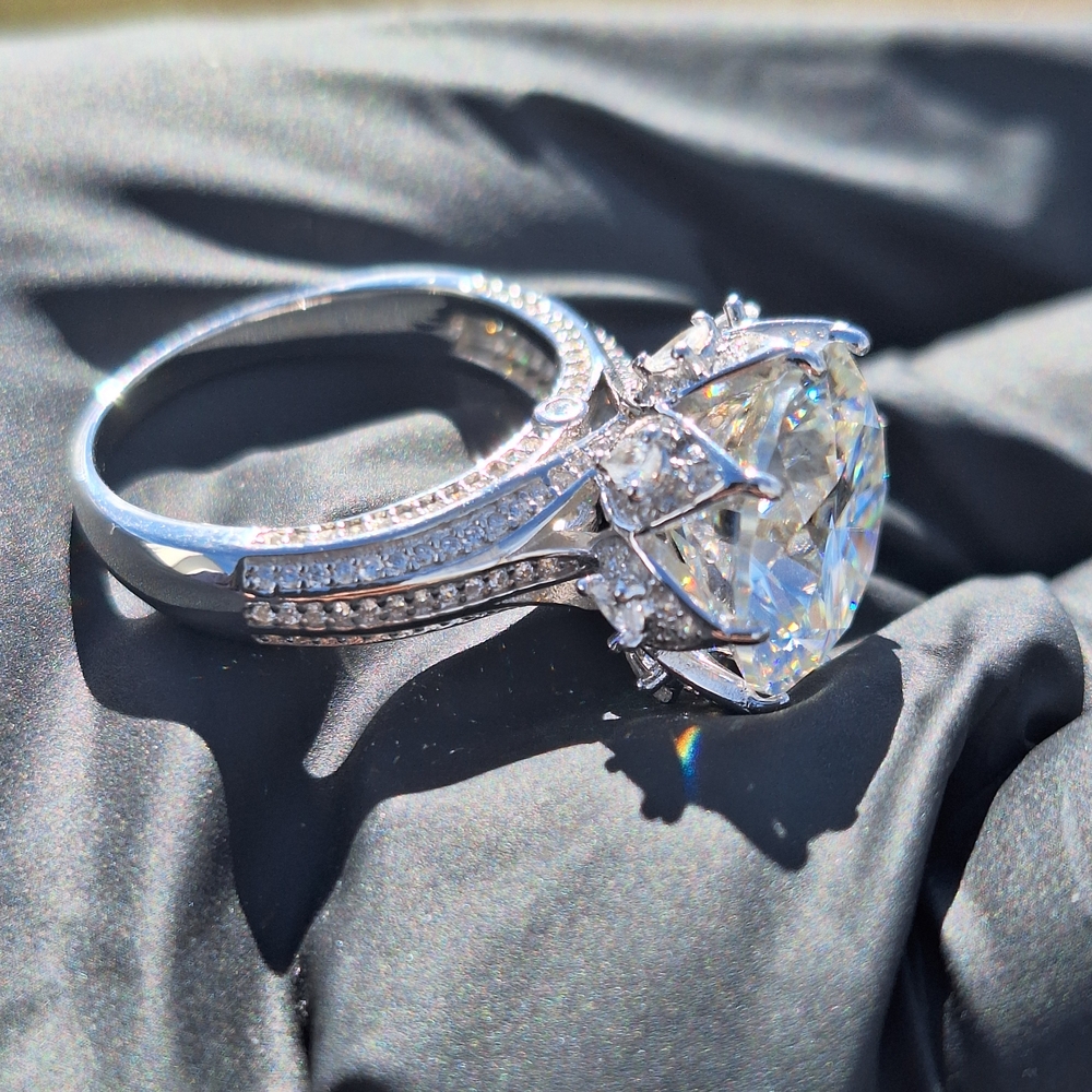 Rhodium Over 925 Sterling Silver 10ctw Moissanite Diamond Ring Size 9  *New* - Picture 7 of 7